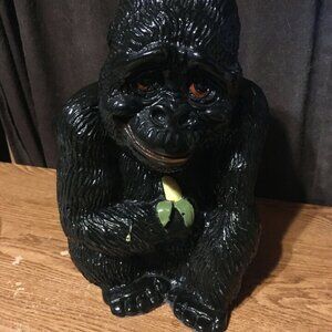 SMILING GORILLA BLACK WITH YELLOW BANANA STATUE